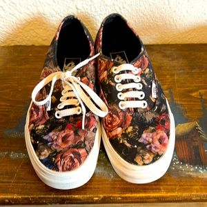 Van Floral flat tennis shoes